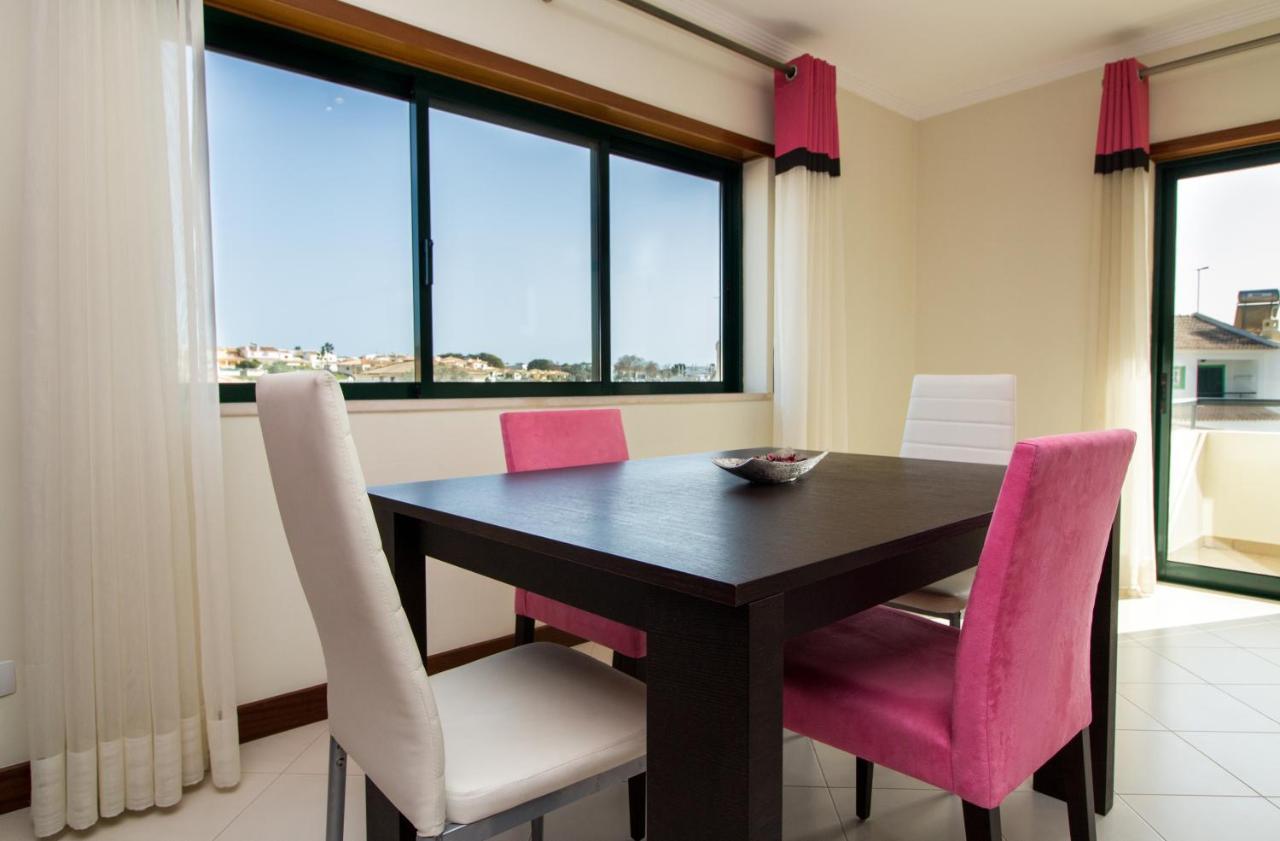 Family Apartment - Pool And Garden & Playground & Beach & Albufeira Extérieur photo