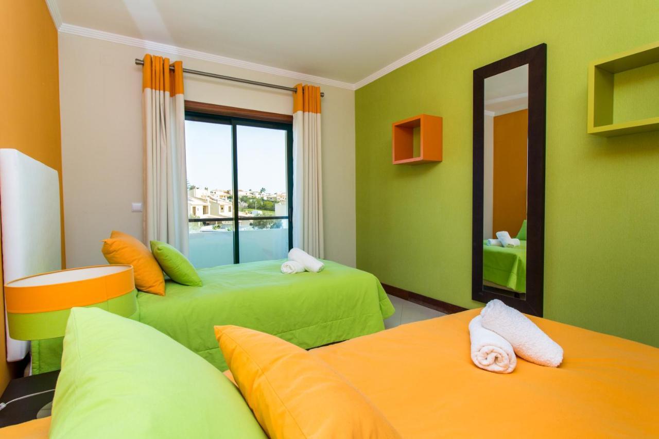 Family Apartment - Pool And Garden & Playground & Beach & Albufeira Extérieur photo