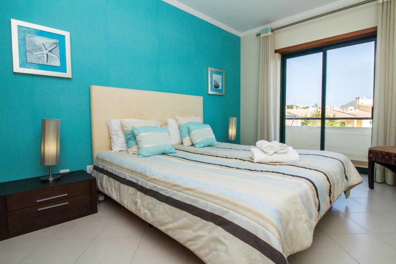 Family Apartment - Pool And Garden & Playground & Beach & Albufeira Extérieur photo