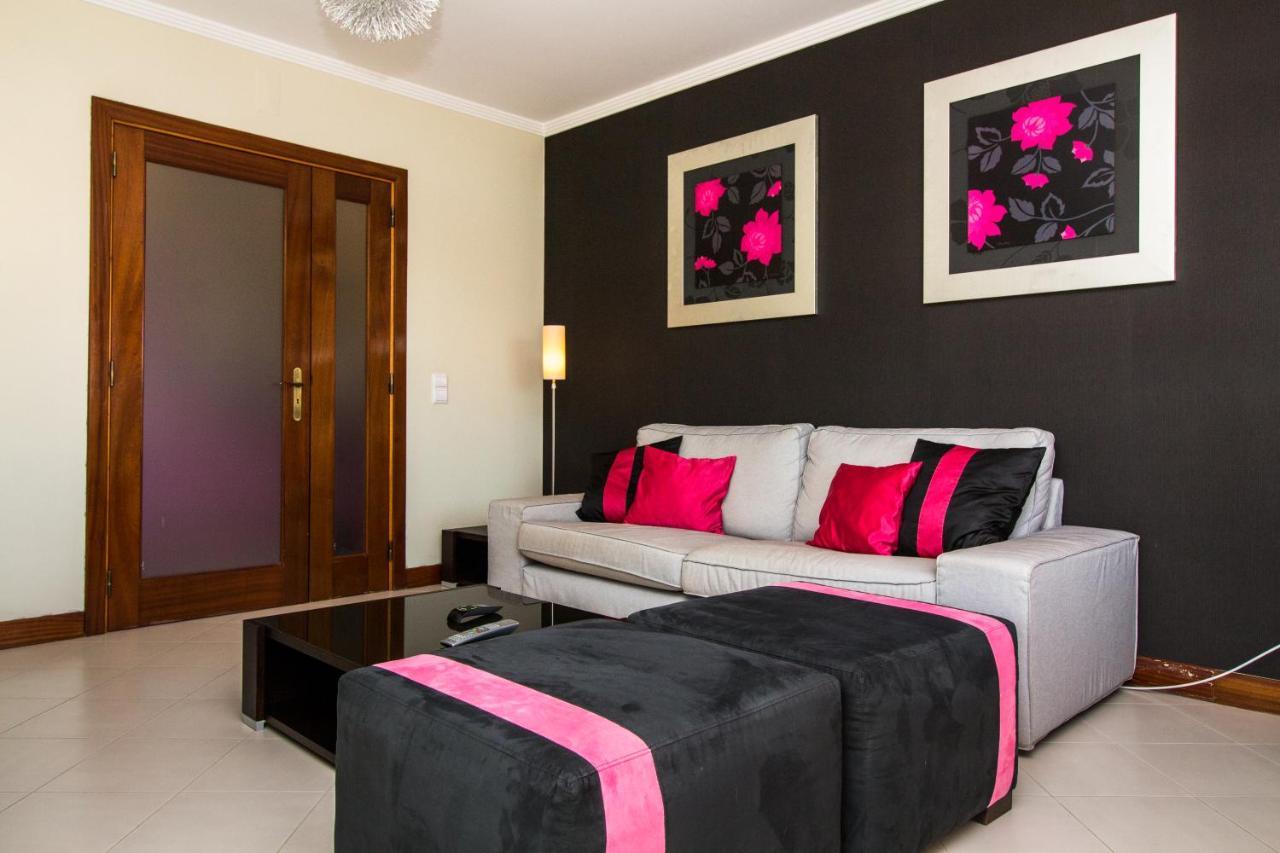 Family Apartment - Pool And Garden & Playground & Beach & Albufeira Extérieur photo