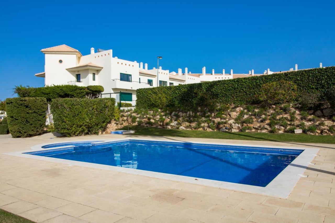 Family Apartment - Pool And Garden & Playground & Beach & Albufeira Extérieur photo