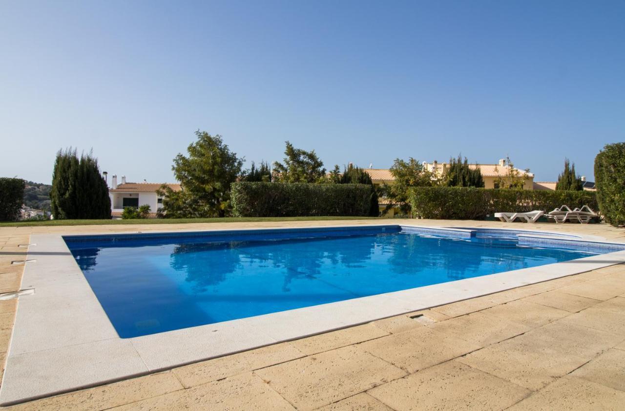 Family Apartment - Pool And Garden & Playground & Beach & Albufeira Extérieur photo